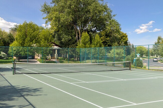 Building Photo - 4665 Victor Path