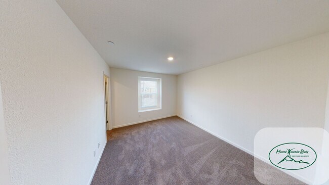 Building Photo - 371 Shafer Ave