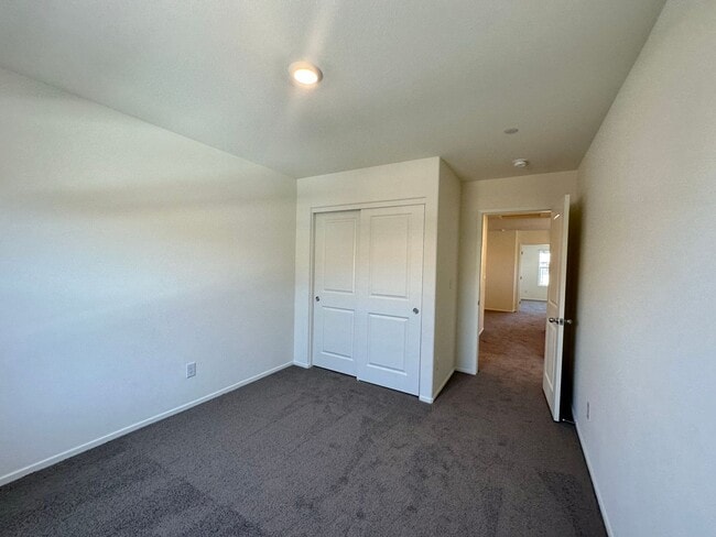 Building Photo - Cadence Modern 2-Story Townhome with Smart Features & Community Amenities