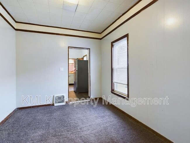 Building Photo - 1128 Cordova Ave