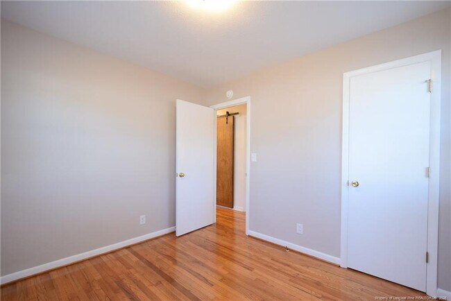 Building Photo - 815 McNeil St