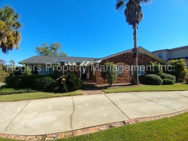 Building Photo - 1909 Marina Rd