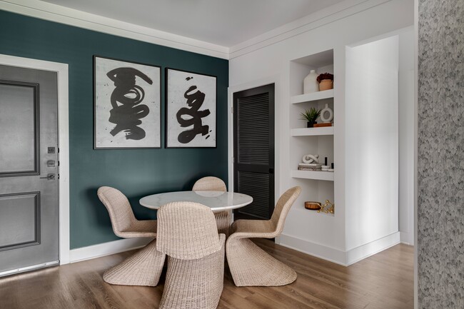 Building Photo - Solay Fort Worth