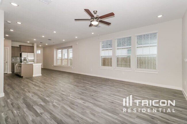 Building Photo - 628 Lindheimer Ln