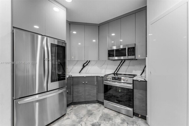 Building Photo - 9030 SW 162nd St