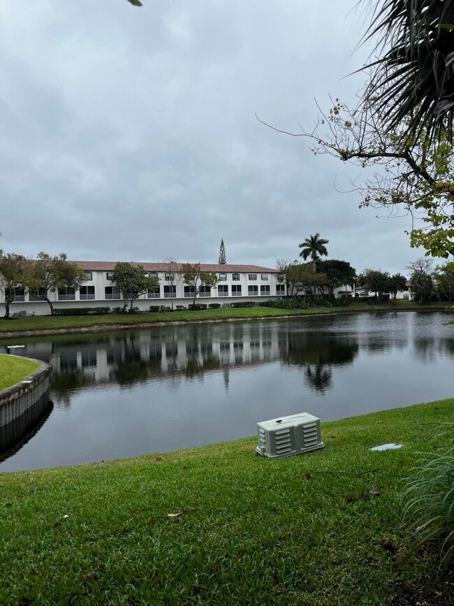 Building Photo - 20918 Estada Ln