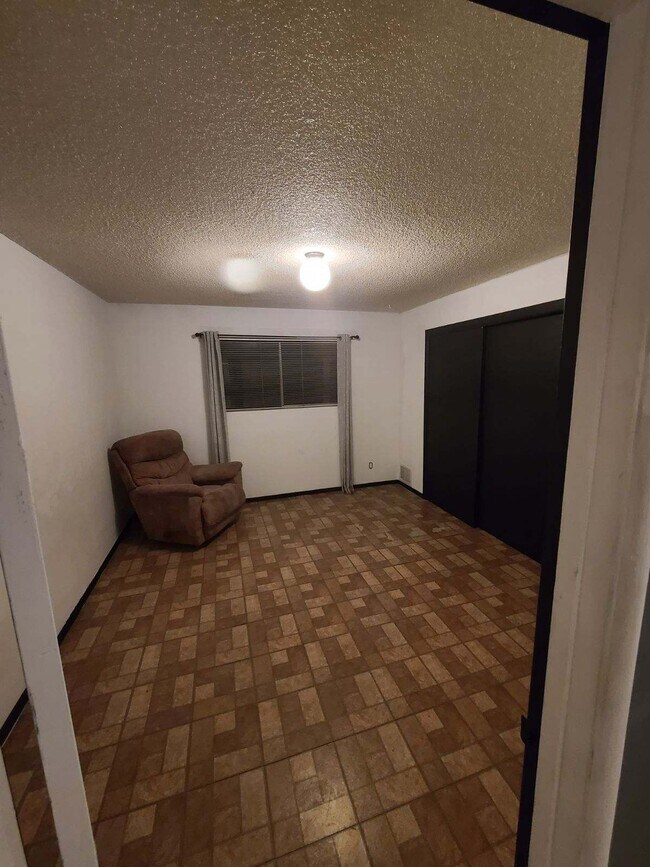 Building Photo - 4924 N Woodmere Fairway