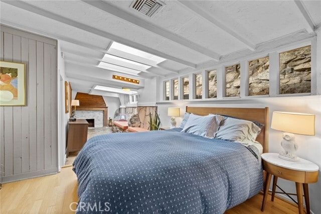 Building Photo - 721 Country Club Dr