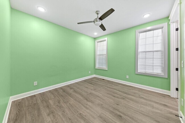 Building Photo - 601 Joyce Ave