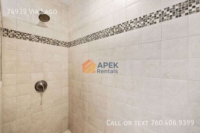 Building Photo - 74939 Vía Lago