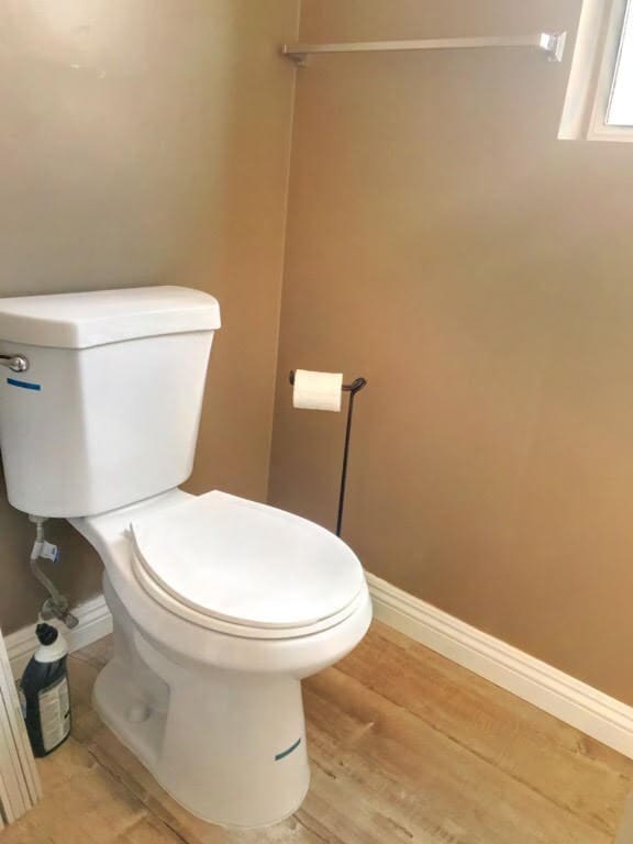 Building Photo - Beautifully updated house in Burbank Blvd is now available for rent