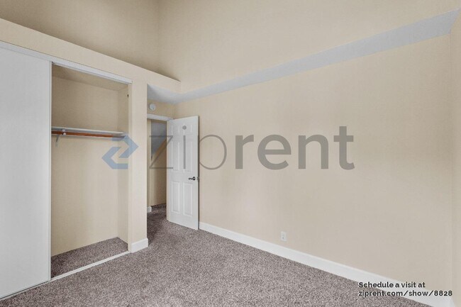 Building Photo - 454 Bolinger Common