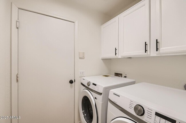 Building Photo - 15089 N 93rd Way