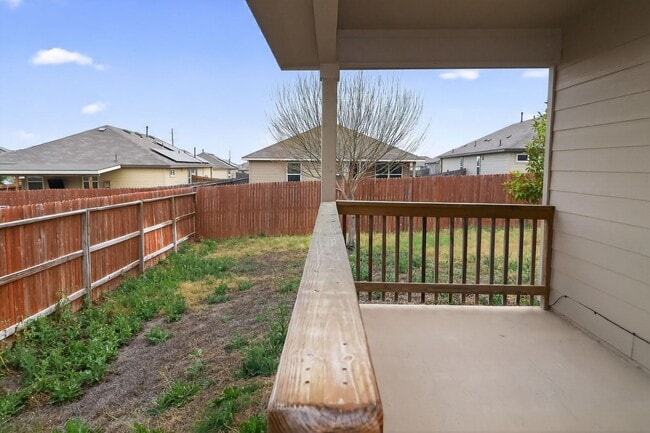 Building Photo - Modern 3BR Home w/ Open Floor Plan in Growing San Antonio Area