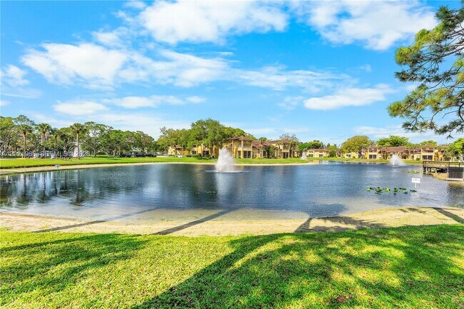 Building Photo - 4759 Via Palm Lakes