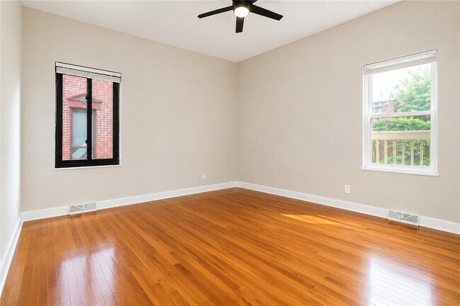 Building Photo - 735 N Highland Ave