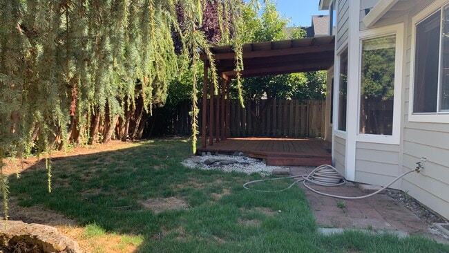 Building Photo - 4122 NW 178th Pl