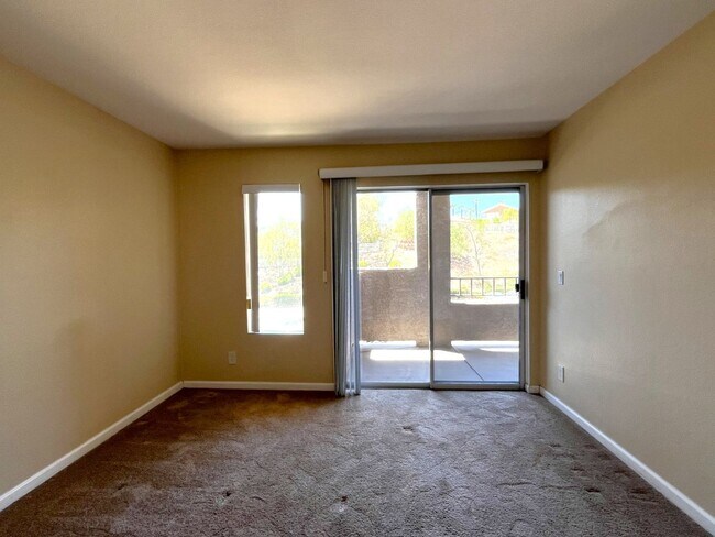 Building Photo - 1BR Condo with Private Balcony, Central A/C & Community Amenities in Corona