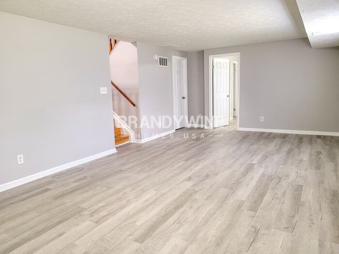 Building Photo - 4108 Luxembourg Cir E