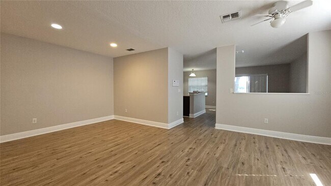 Building Photo - 12706 Somerset Oaks St