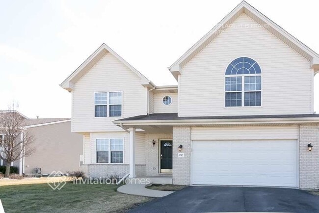 Building Photo - 4747 W Tulip Ave