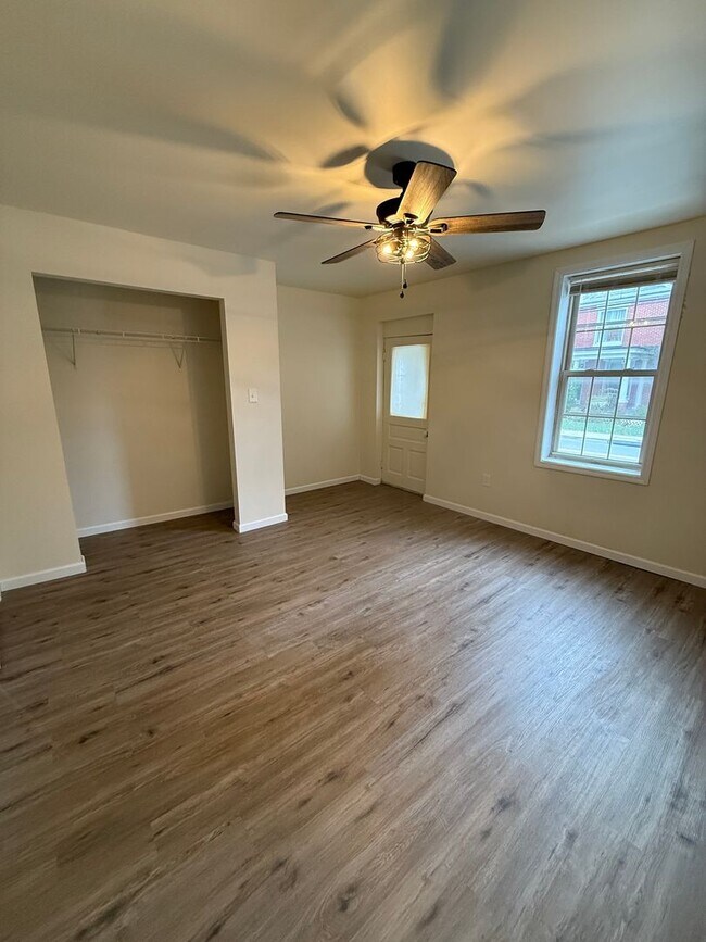 Building Photo - Newly Renovated 2BR in Downtown Myersville!