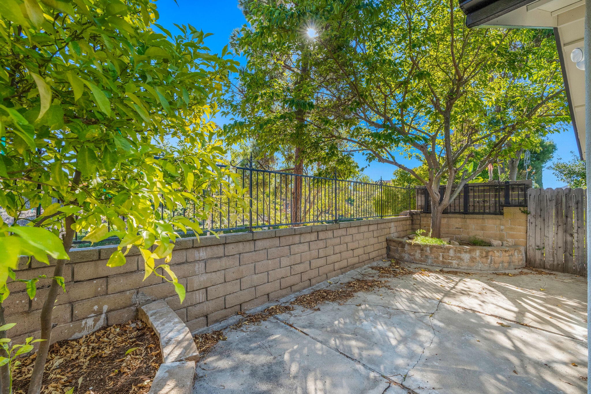 Building Photo - 23831 Pesaro