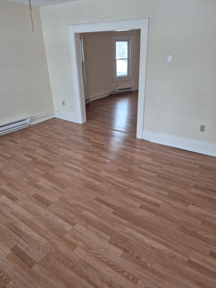 Building Photo - 904 Ash St