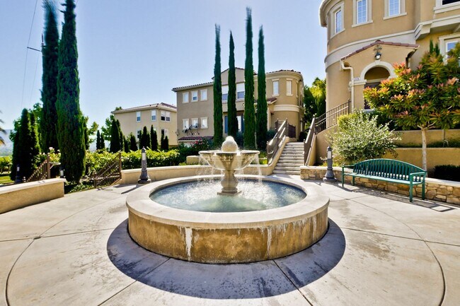 Building Photo - Modern Communication Hill Townhome | Panoramic Mountain Views