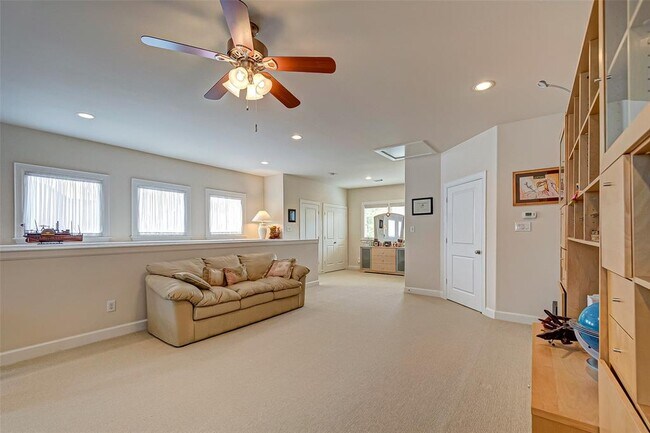 Building Photo - 6331 W Mystic Meadow