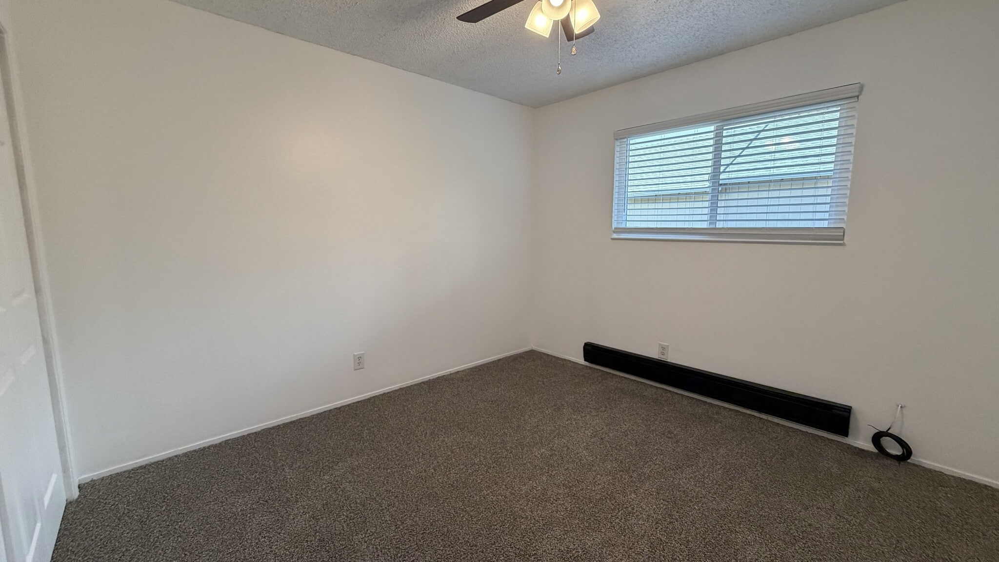 Building Photo - 187 Blossom Way