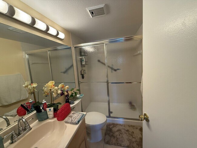 Building Photo - 8215 Sun Spring Cir