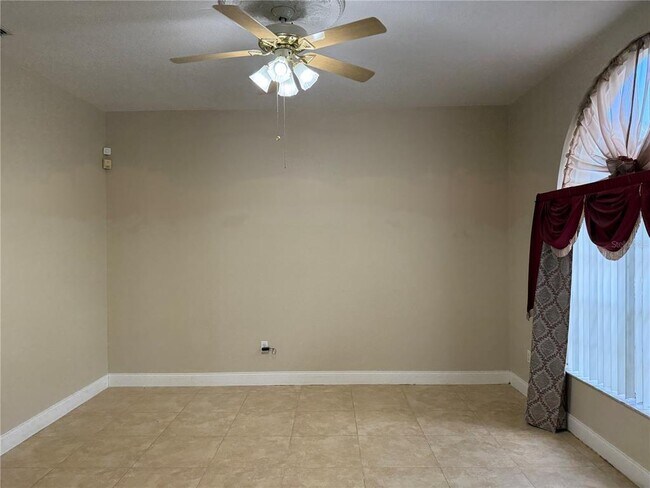 Building Photo - 1373 Foxforrest Cir