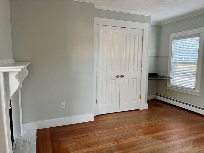 Building Photo - 38 Mann Ave