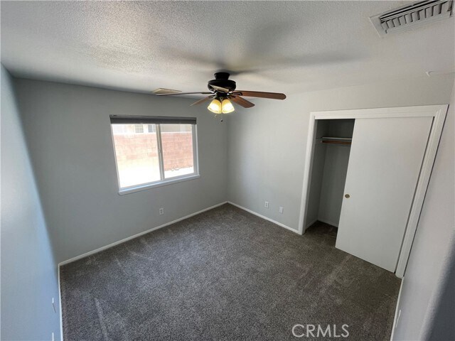 Building Photo - 424 Christopher Ct