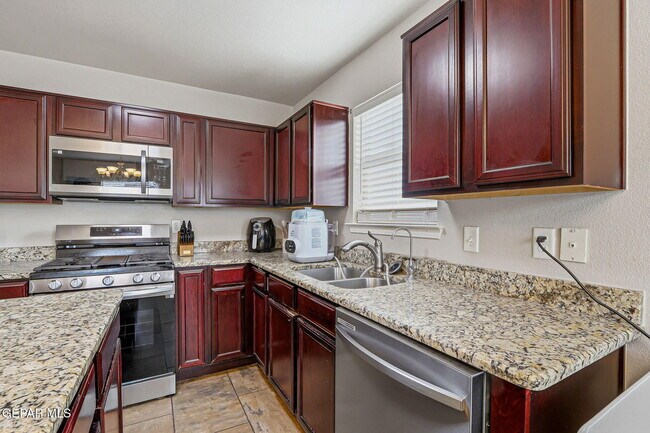 Building Photo - 4613 Al Hernandez St