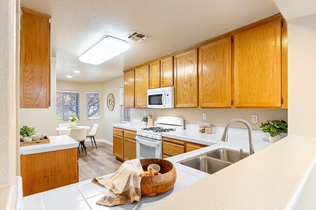 Building Photo - 4866 Alterra Way