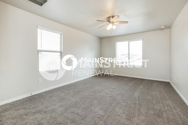Building Photo - 8285 W Kittiwake Ln