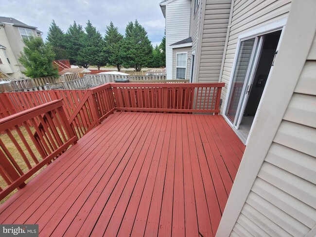 Building Photo - 3344 Vineland Pl