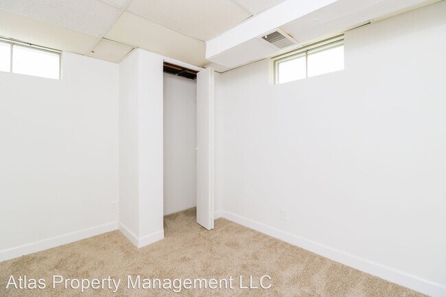 Building Photo - 3 br, 2 bath House - 1030 Lees Lane