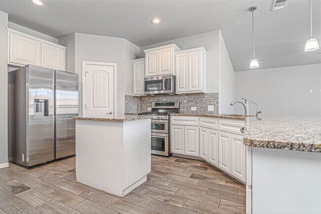 Building Photo - 819 Pentagon Rd