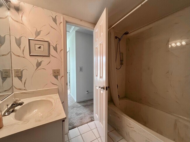 Building Photo - 2486 Harbour Cove Dr