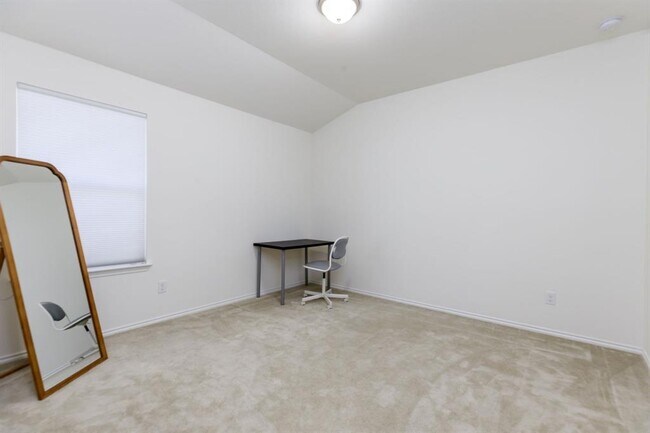 Building Photo - 216 Espresso Dr