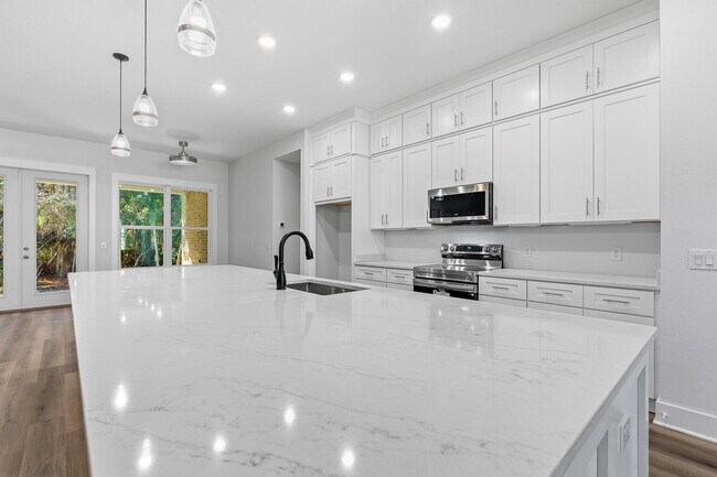 Building Photo - 7179 Freedom Ct