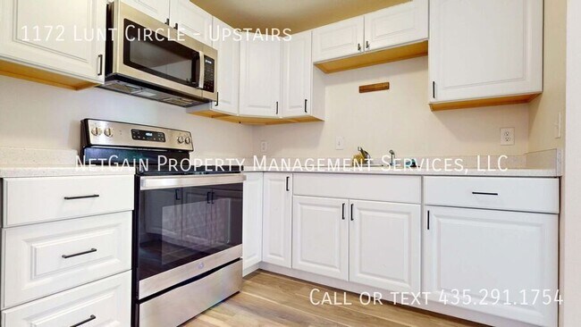 Building Photo - 1172 Lunt Cir