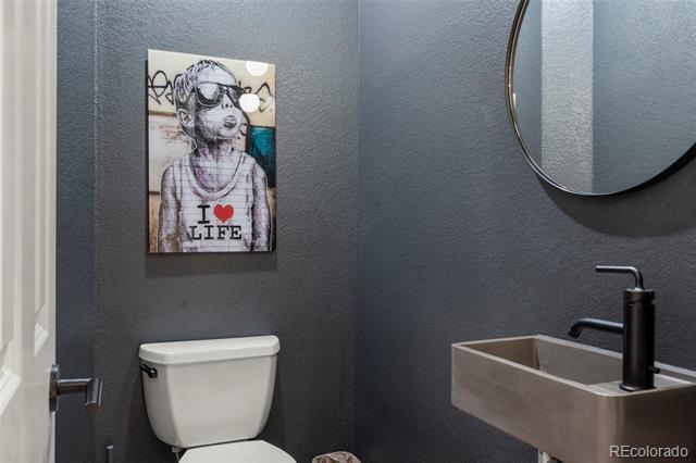 Building Photo - 186 S Garfield St