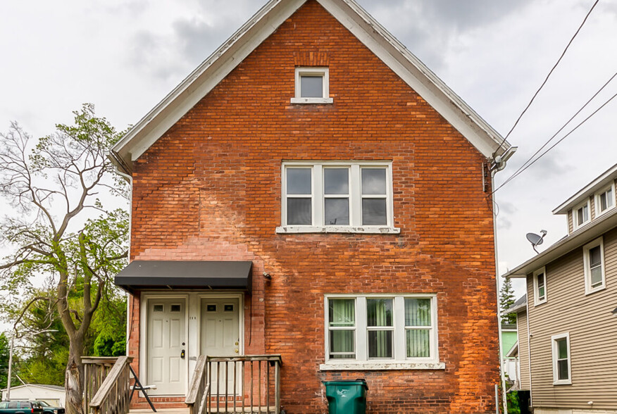 Building Photo - 706 W Saginaw St