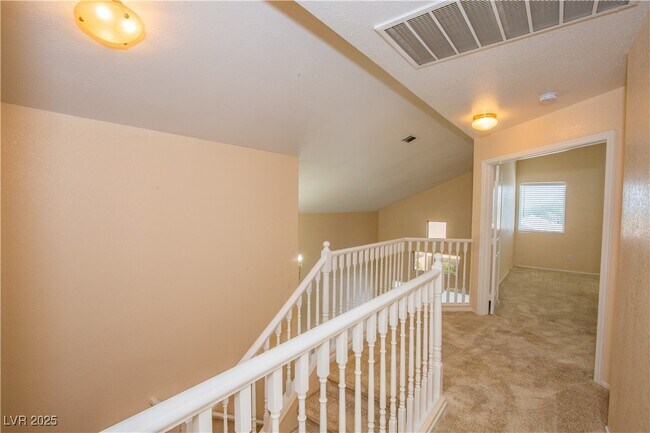 Building Photo - 7820 Paper Flower Ct