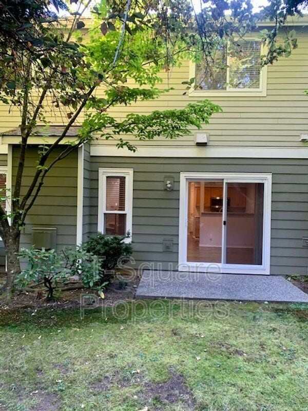 Building Photo - 13252 NE 183rd St