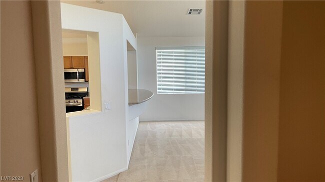 Building Photo - 44 Blaven Dr